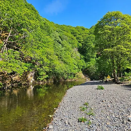 Canadian 37 Nyaraló *