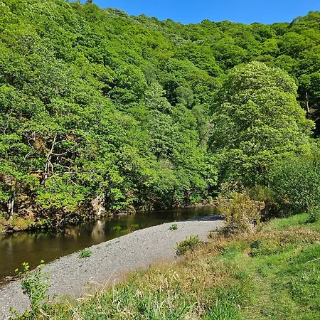 Canadian 37 Nyaraló